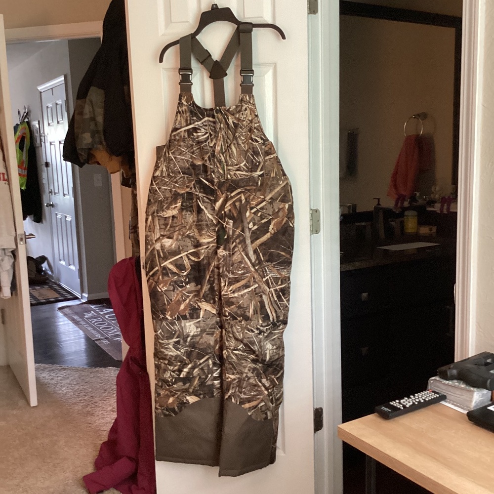 Magellan Hunting Bib